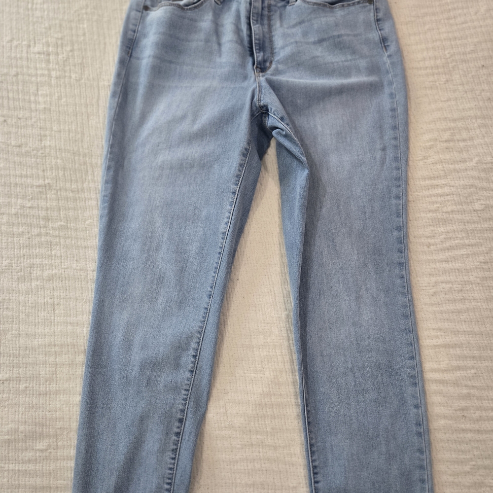 Nine West Light Blue Crop Skinny Jeans